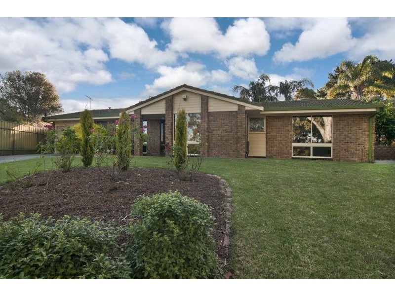 3 Wara Ct, O’halloran Hill SA 5158