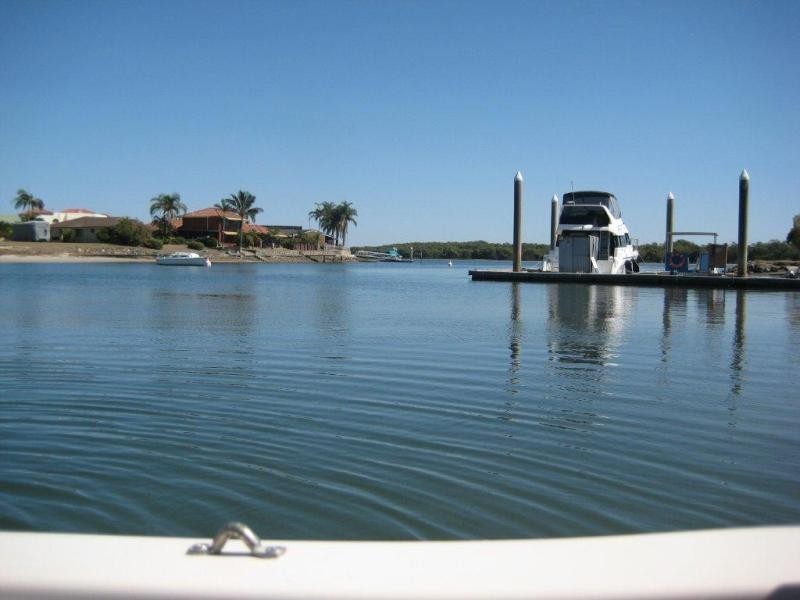 24 Donald Ave, Paradise Point QLD 4216