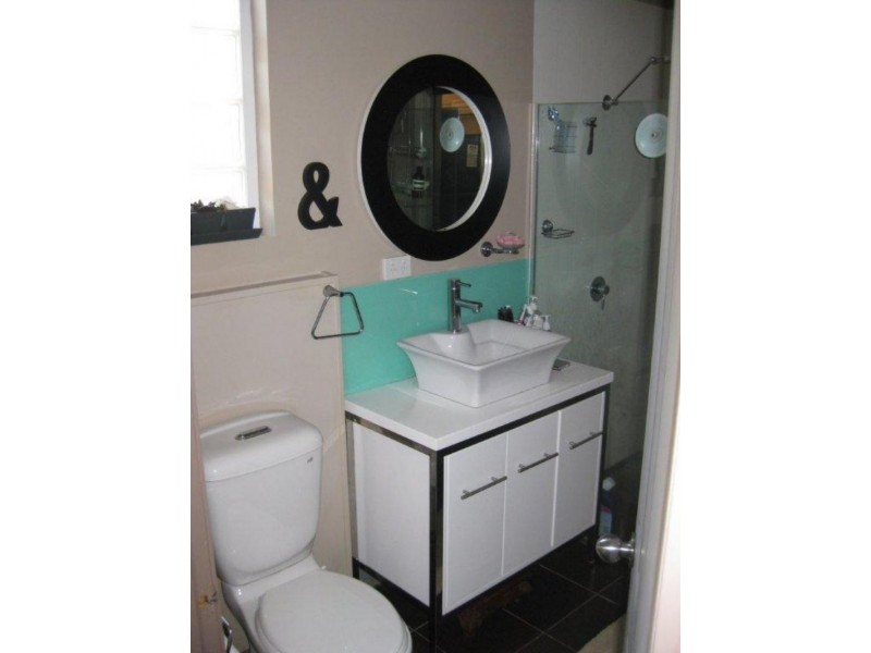 9 Russell Rd, Claremont TAS 7011