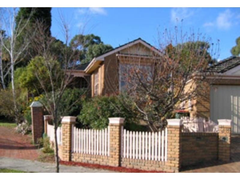 38 Jessica Cl, Wantirna South VIC 3152