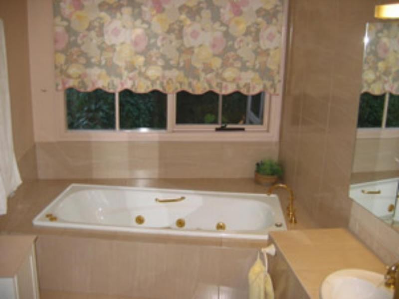 38 Jessica Cl, Wantirna South VIC 3152