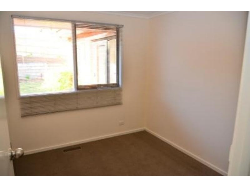 61 Burgess Dr, Langwarrin VIC 3910