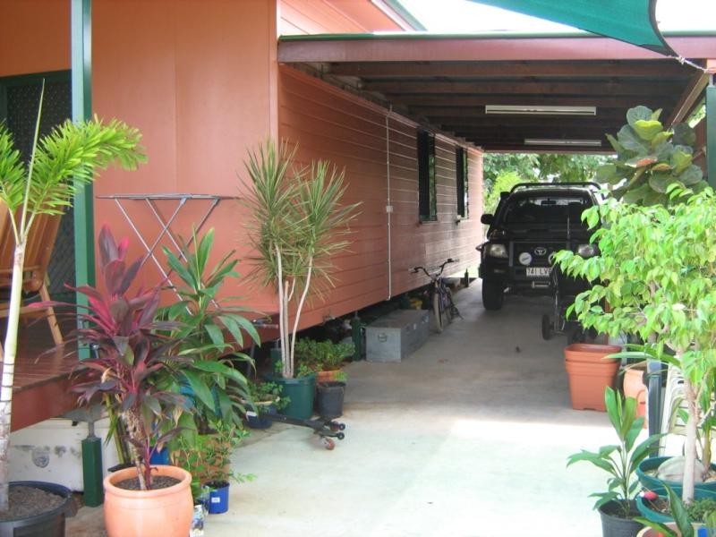37 Mowbray St, Hughenden QLD 4821