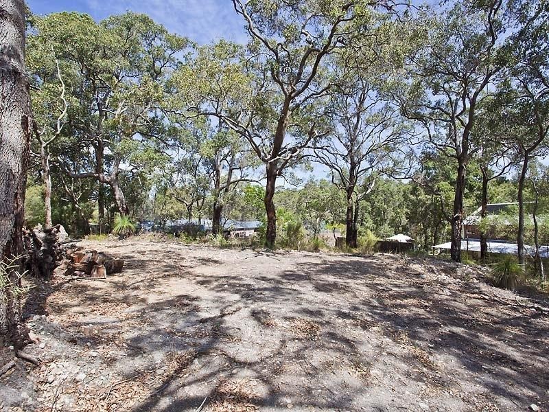 19 Camfield Rd, Darlington WA 6070