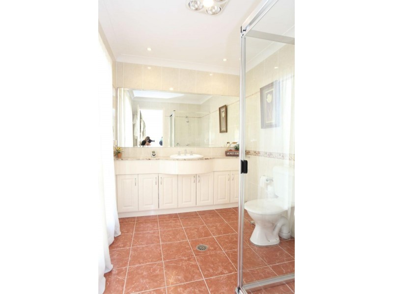 8 Minuet Ct, Glenwood NSW 2768