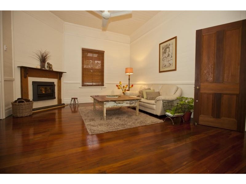 24 Watson St, Bellingen NSW 2454