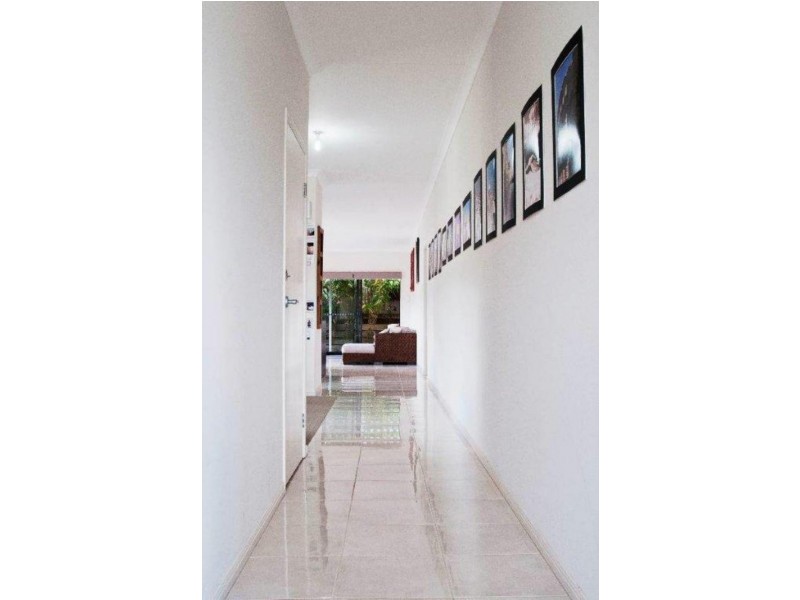 125 McGinn Rd, Ferny Grove QLD 4055