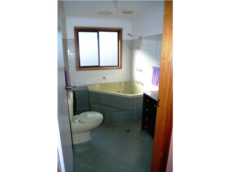 35 Dunkeld Pl, St Andrews NSW 2566