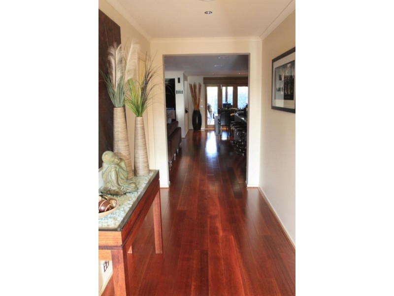5 Castawellan St, Lyndhurst VIC 3975