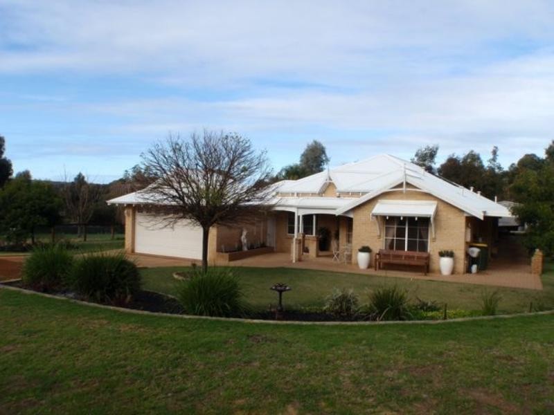 Bullsbrook WA 6084