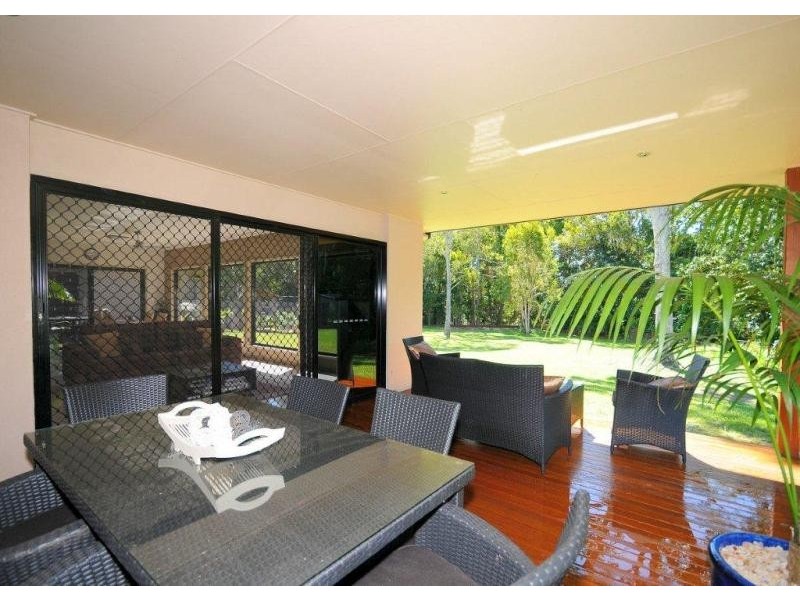 6 Chiquita Ct, Dundowran Beach QLD 4655