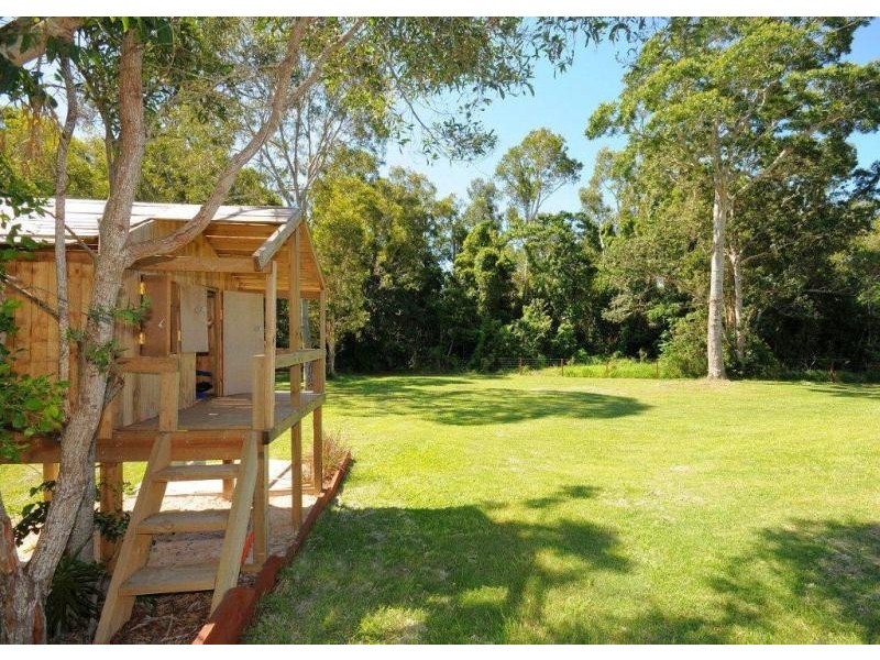 6 Chiquita Ct, Dundowran Beach QLD 4655