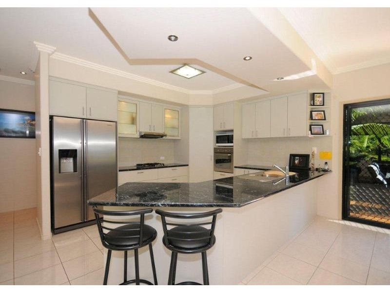 6 Chiquita Ct, Dundowran Beach QLD 4655