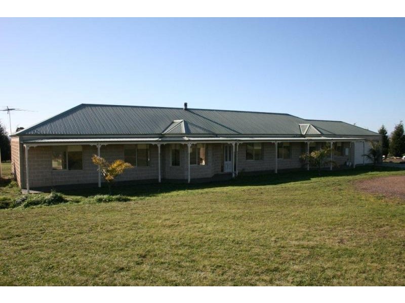 140 The Panorama -, Mickleham VIC 3064