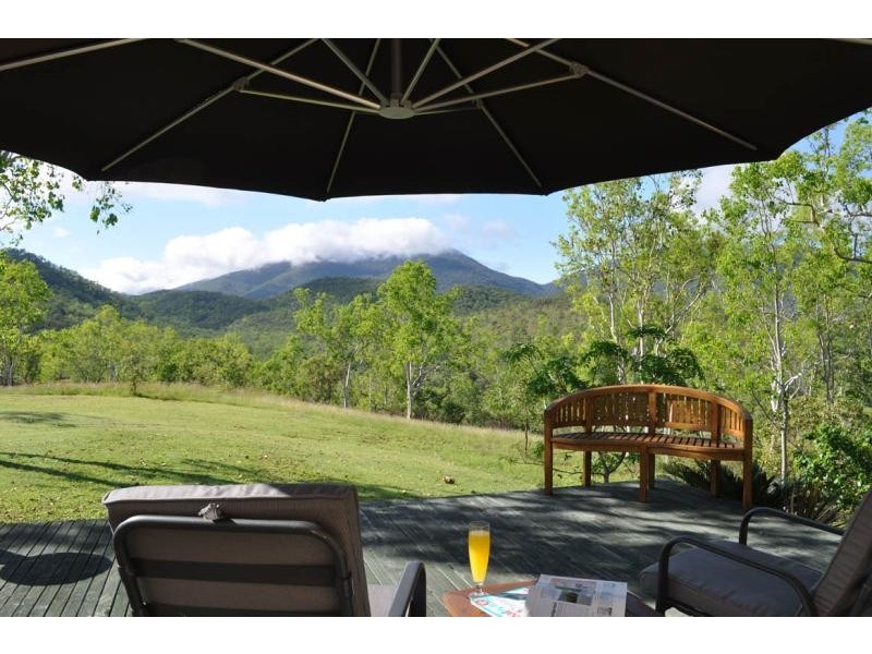 4 Hancock Rd, Alligator Creek QLD 4816