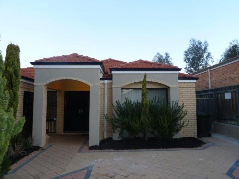 26 Goldfinch Loop, Woodvale WA 6026