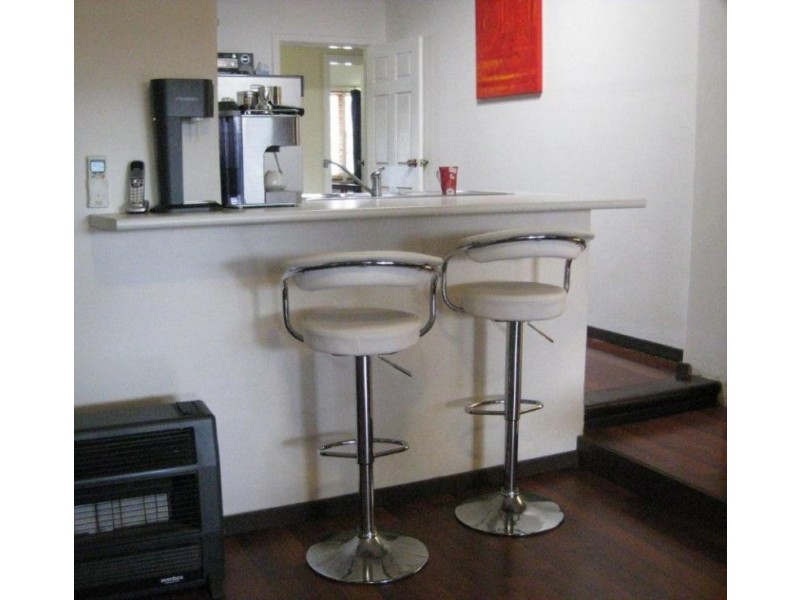 27 Latham St, Alfred Cove WA 6154