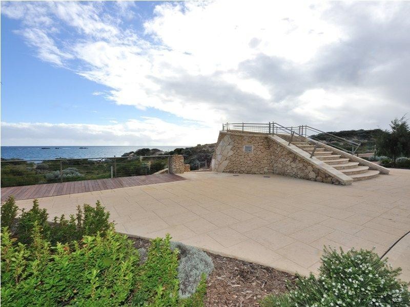 28 Watcombe Ave, Burns Beach WA 6028