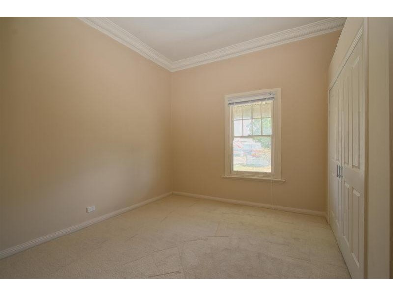 10 Davis Ave, Nhill VIC 3418