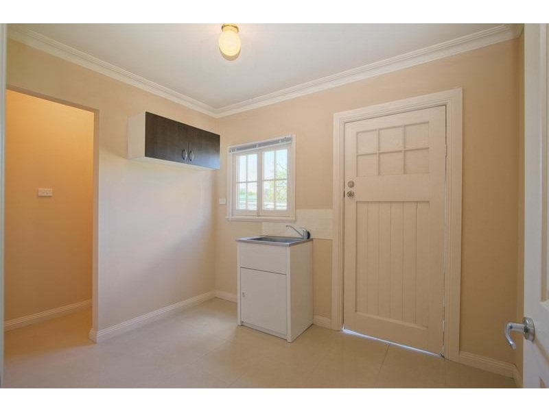 10 Davis Ave, Nhill VIC 3418