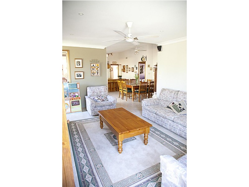 24 Dorrington Cres, Bligh Park NSW 2756