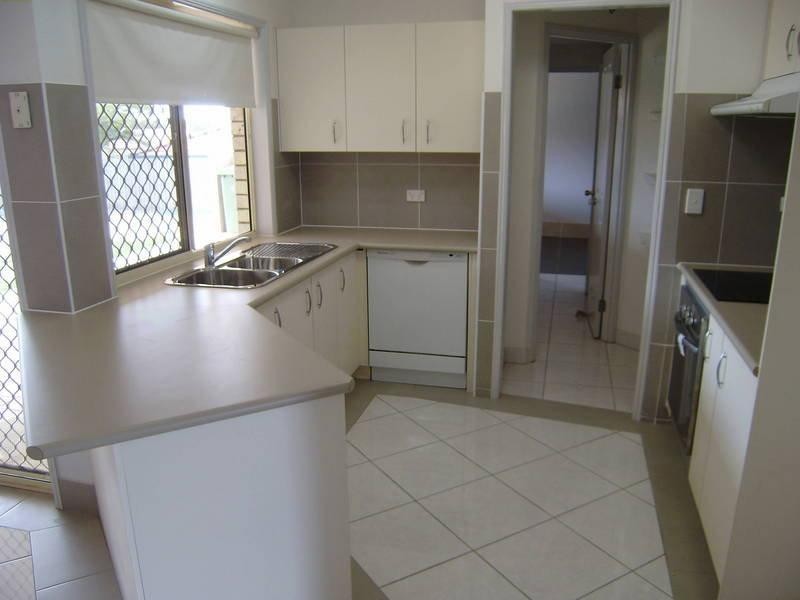 25 Greenway Cct, Springfield QLD 4300