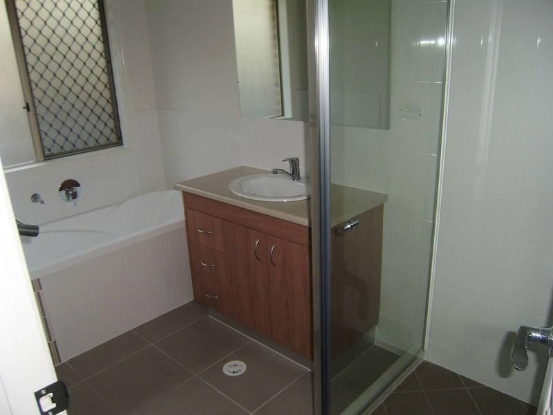 51 Lindeman St, Springfield Lakes QLD 4300