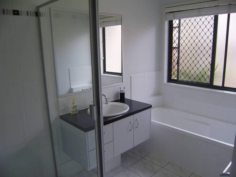 33 Jezabel  Dr, Springfield Lakes QLD 4300