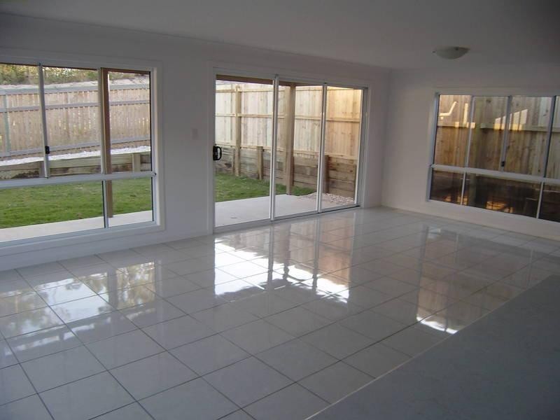 47 Lindeman  St, Springfield Lakes QLD 4300