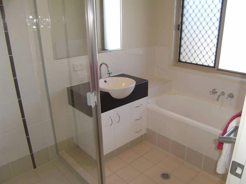 4 Shallow Bay  Dr, Springfield Lakes QLD 4300