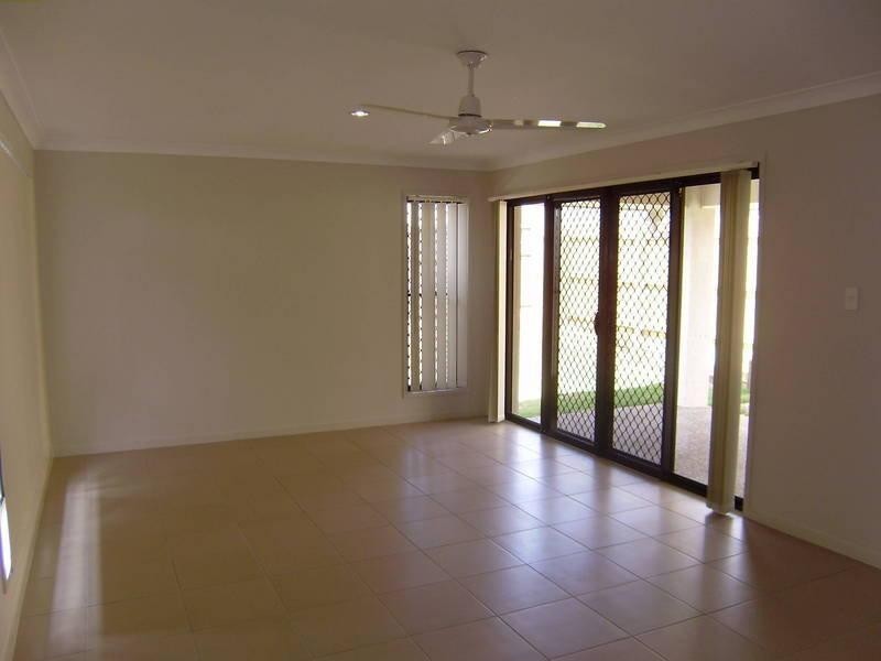 61 Escarpment  Dr, Springfield Lakes QLD 4300