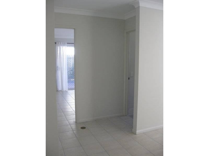 59 Mary  St, Kingston QLD 4114