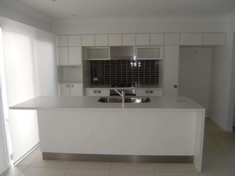 19 Melaleuca  Dr, Brookwater QLD 4300