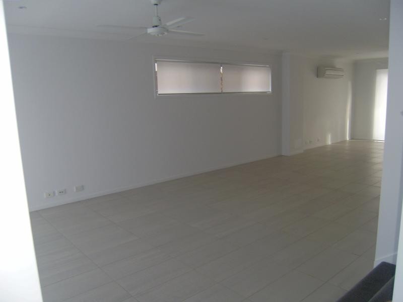 19 Melaleuca  Dr, Brookwater QLD 4300