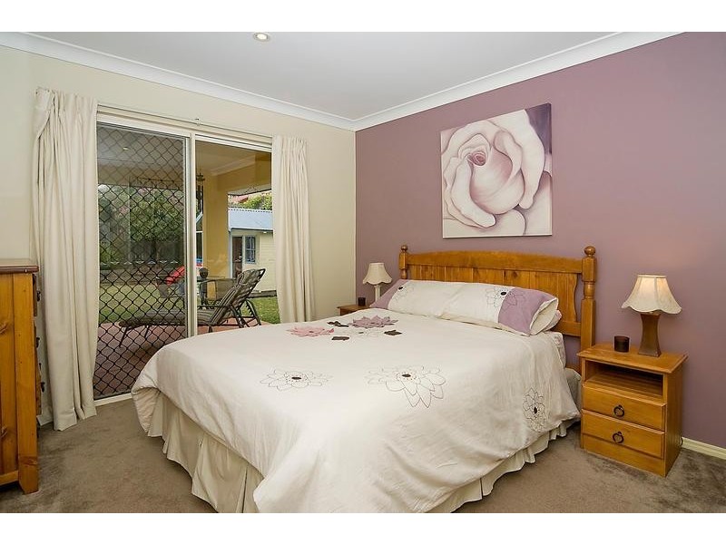 15 Jupiter St, Springfield Lakes QLD 4300