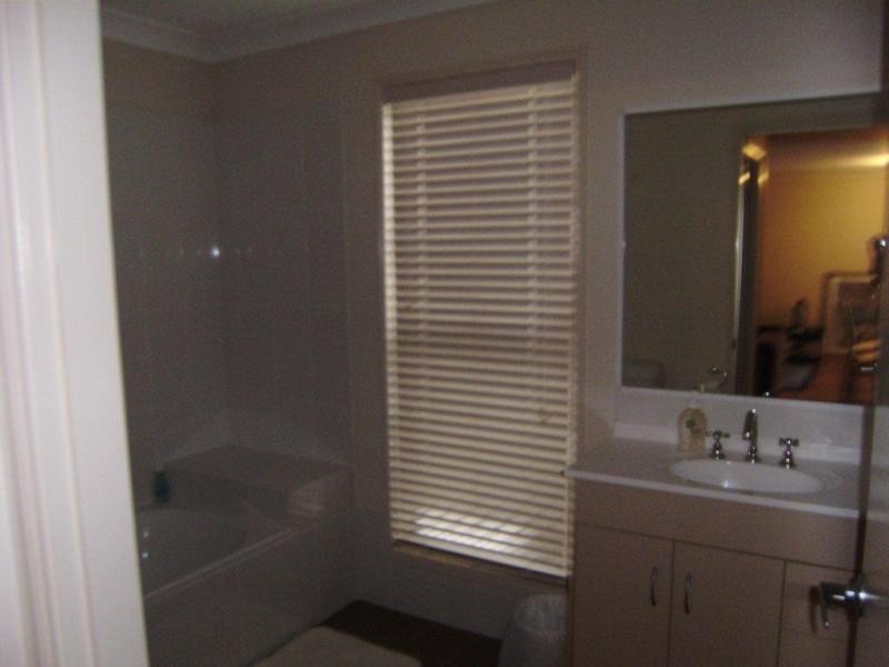 39 Escarpment  Dr, Springfield Lakes QLD 4300