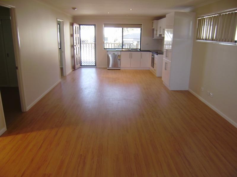 9 Emerald  Tce, Springfield Lakes QLD 4300