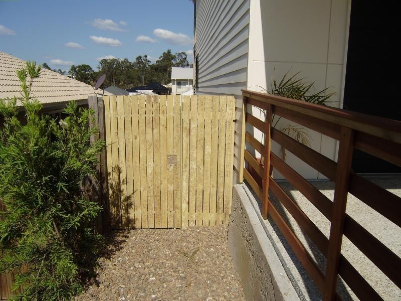 9 Emerald  Tce, Springfield Lakes QLD 4300