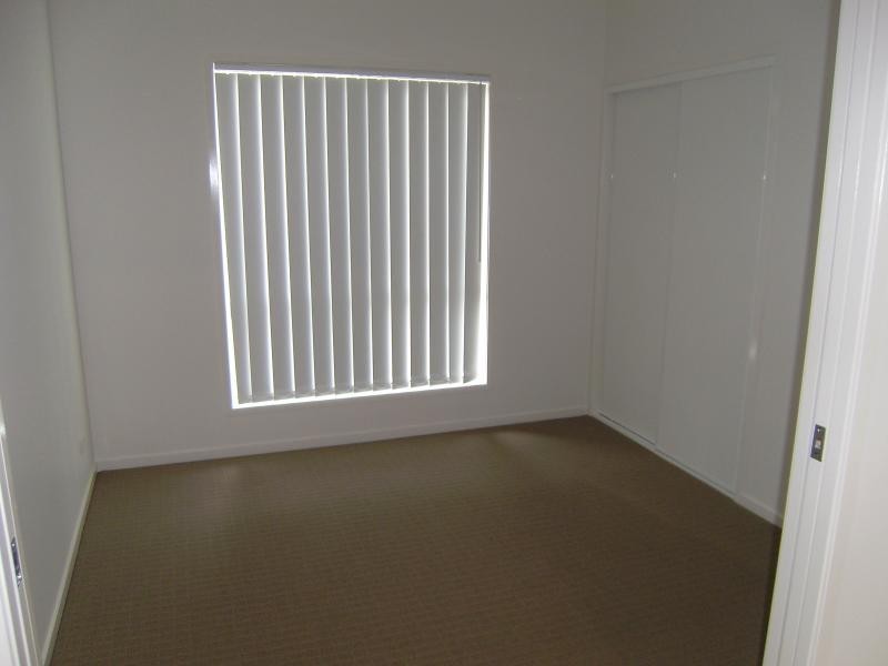 13  Ovals Tce, Springfield Lakes QLD 4300
