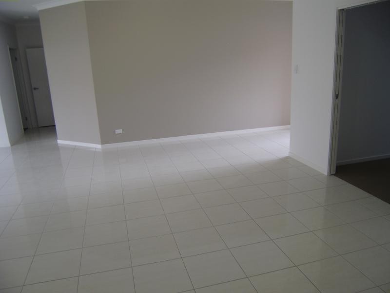 13  Ovals Tce, Springfield Lakes QLD 4300