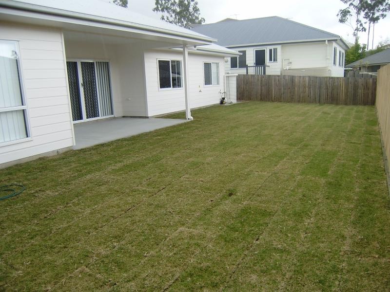13  Ovals Tce, Springfield Lakes QLD 4300