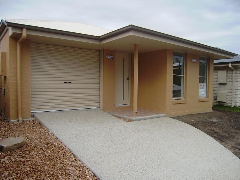 40 Lindeman  St, Springfield Lakes QLD 4300