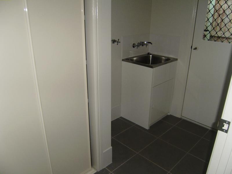 49 Lindeman  St, Springfield Lakes QLD 4300