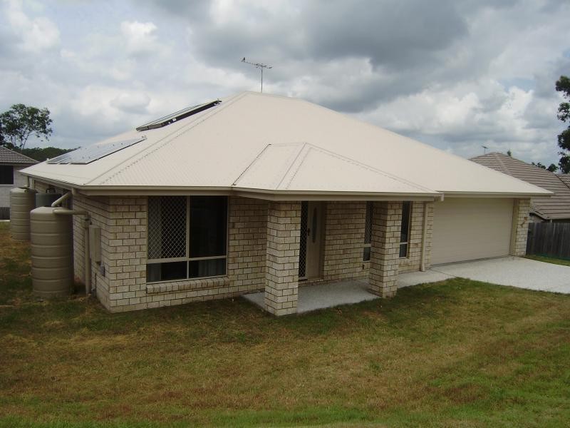 2 Dulcie Cl, Springfield Lakes QLD 4300