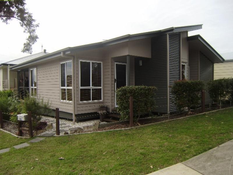 39 Escarpment Dr, Springfield Lakes QLD 4300