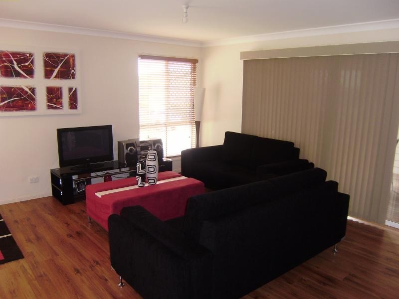 39 Escarpment Dr, Springfield Lakes QLD 4300