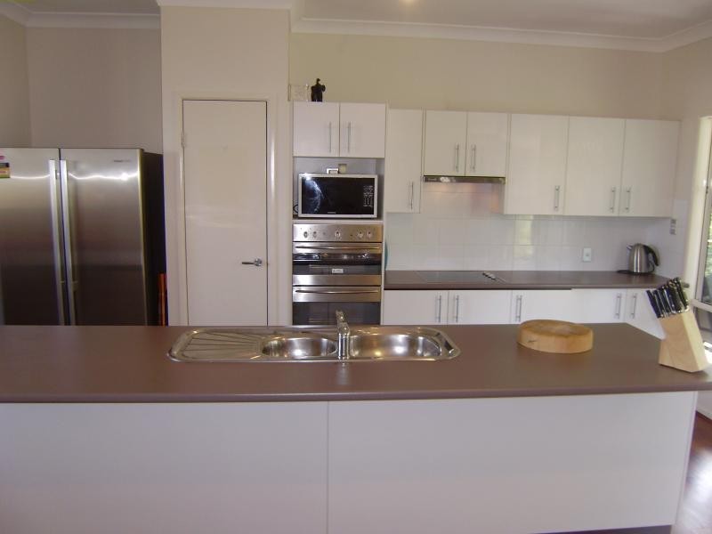 35 Wanderer Cres, Springfield Lakes QLD 4300