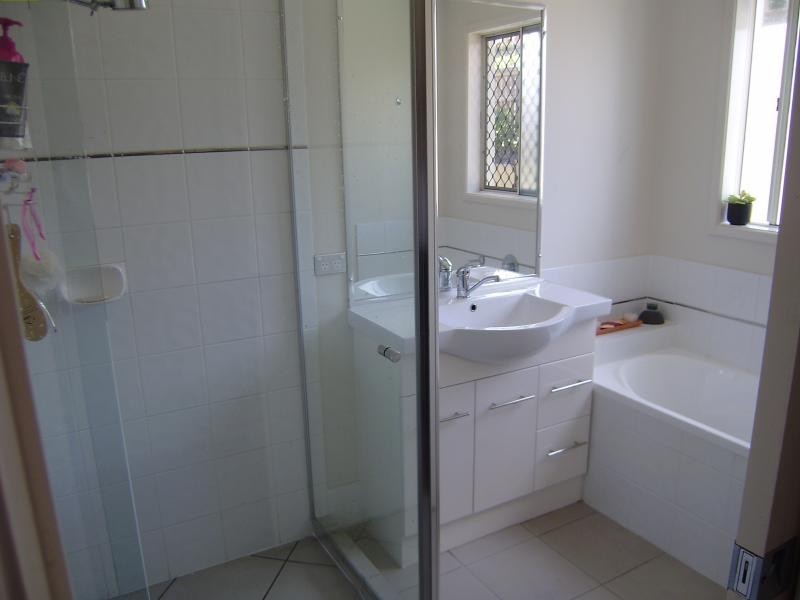 35 Wanderer Cres, Springfield Lakes QLD 4300