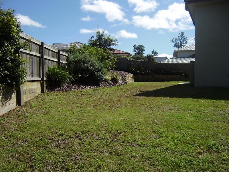 35 Wanderer Cres, Springfield Lakes QLD 4300