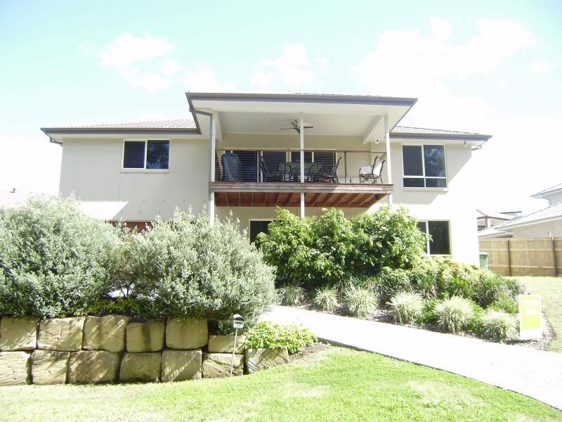 35 Wanderer Cres, Springfield Lakes QLD 4300